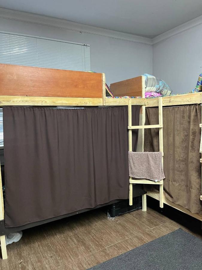 Tokyo Hostel Koktobe Екстер'єр фото